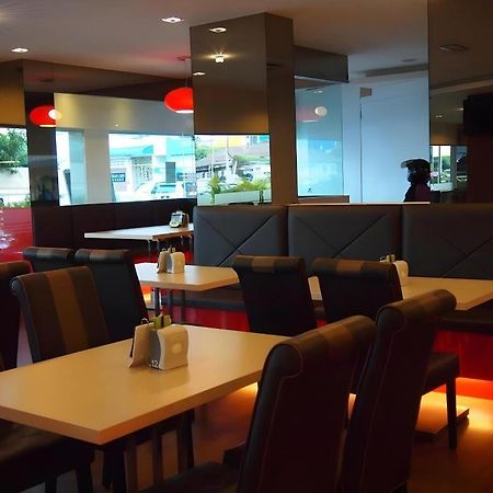 The Landmark Hotel Batu Pahat Exterior photo